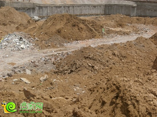 阳光水岸工地北部开始挖槽 项目住宅现接受咨询