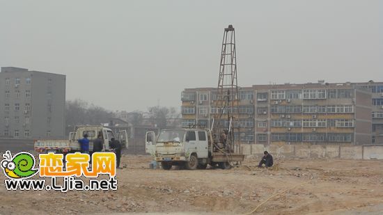 卓冠美景城售樓部預(yù)計(jì)3月底開放 工地已完成平整