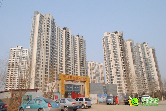 頤景藍(lán)灣現(xiàn)均價(jià)5200元/平米準(zhǔn)現(xiàn)房最高立省3萬元