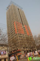 國際奢華聚集地恒隆廣場，外立面如火如荼粉刷中