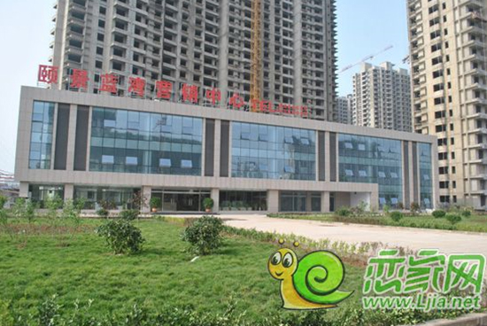 全景觀生態(tài)HUOSE建筑群，頤景藍(lán)灣均價(jià)4900元/㎡