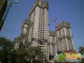 美羅城住宅熱銷全城，臨街商鋪熱賣(mài)買(mǎi)一層送一層