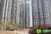 錦繡江南施工異?；鸨?二期新建樓座蓋至10層