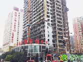 IFC國際金融大廈已封頂  正在做玻璃幕墻安裝工作