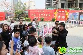 恒大名都奇幻魔術(shù)盛典火爆進(jìn)行時 首場演出嗨翻天