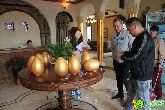 砸金蛋有大獎(jiǎng)？原來(lái)獎(jiǎng)品都被他們帶走了