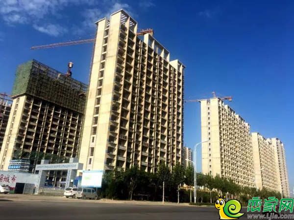 首页 新闻资讯 邯郸楼市 独家 > 浏览文章  万浩红玺城航拍图 万浩红