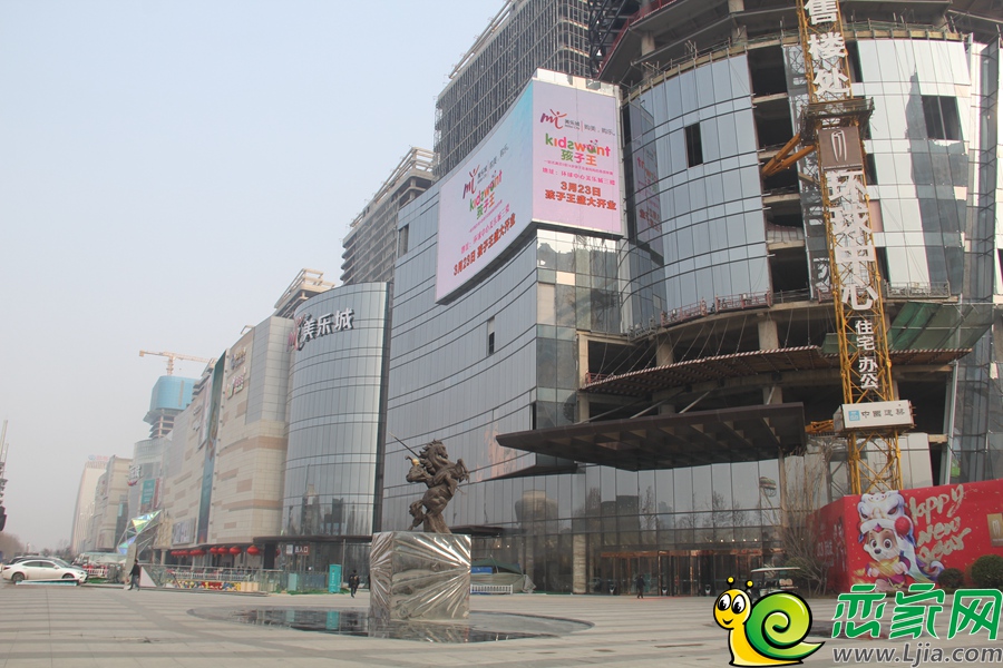 環(huán)球中心實(shí)景（2018.3.19）