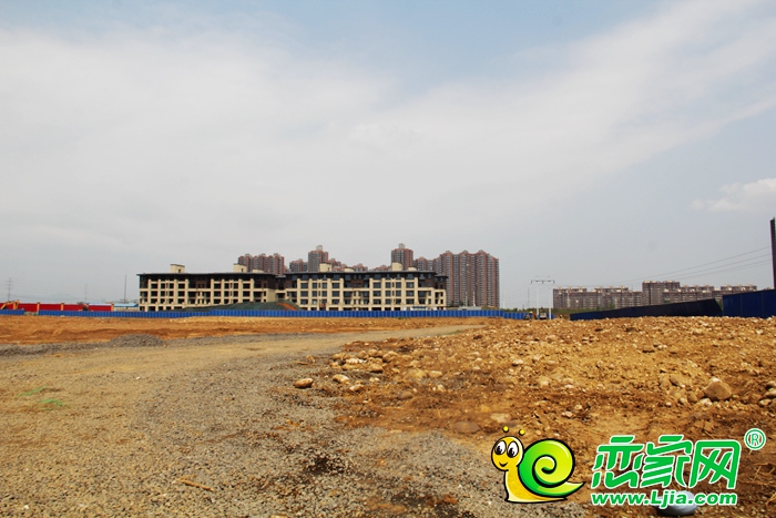 萬騰·鳳凰城工程進度實景圖