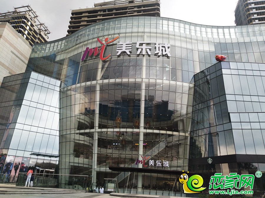 環(huán)球中心實(shí)景圖（2018.6.18）