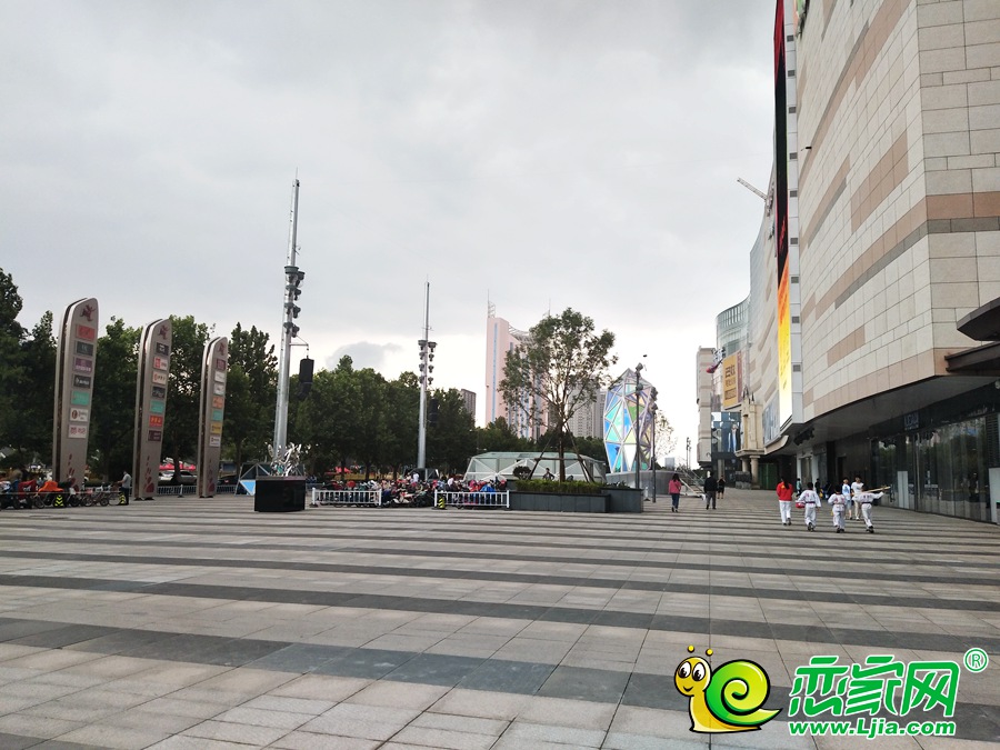 環(huán)球中心實(shí)景圖（2018.6.18）