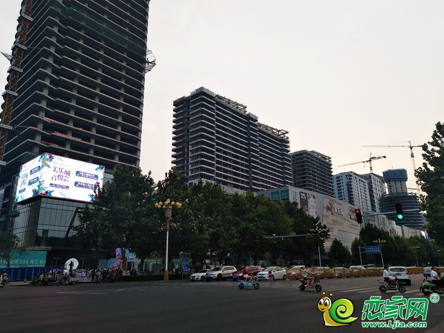 環(huán)球中心實(shí)景圖（2018.7.18）