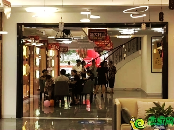 客戶自行進(jìn)行參觀
