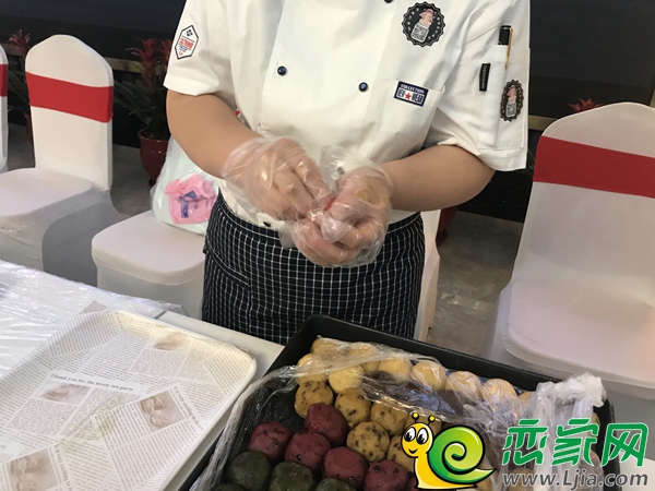 制作月餅