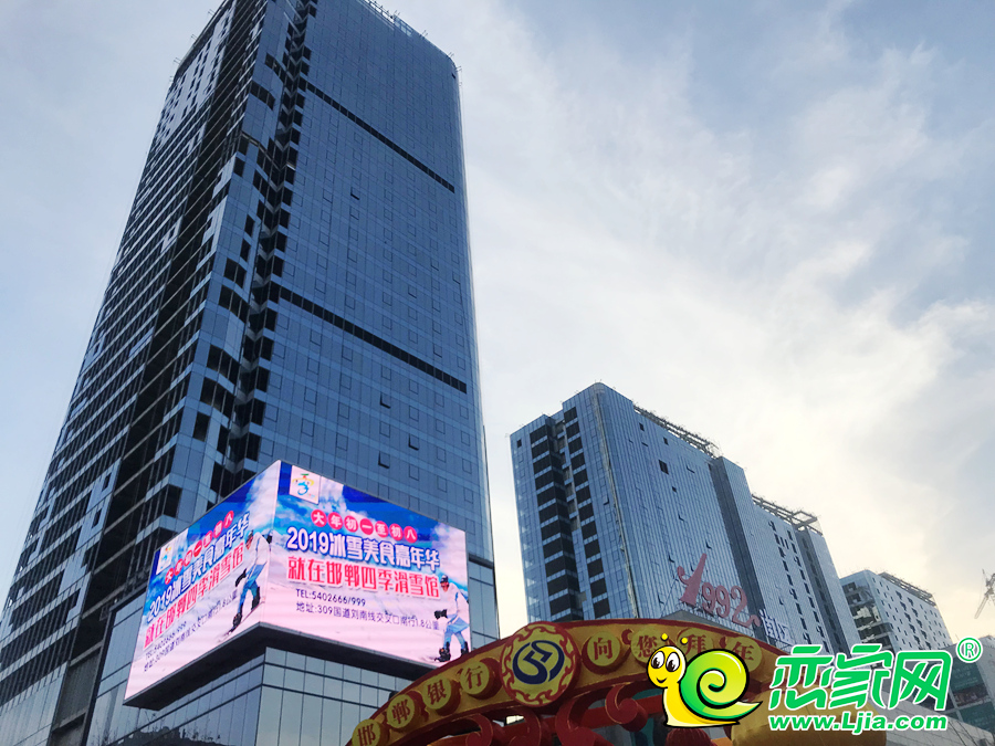 環(huán)球中心實(shí)景圖（2019.2.16）