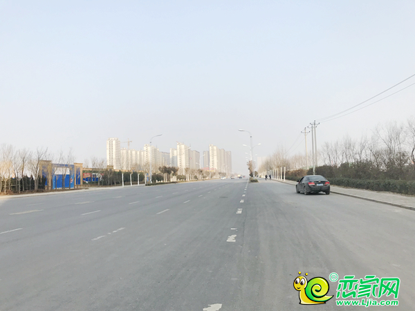 寬闊筆直的叢臺路（圖片拍攝于2019.2.23）