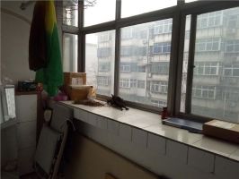 公安小區(qū) 精裝修 老證唯一 可貸款交通便利
