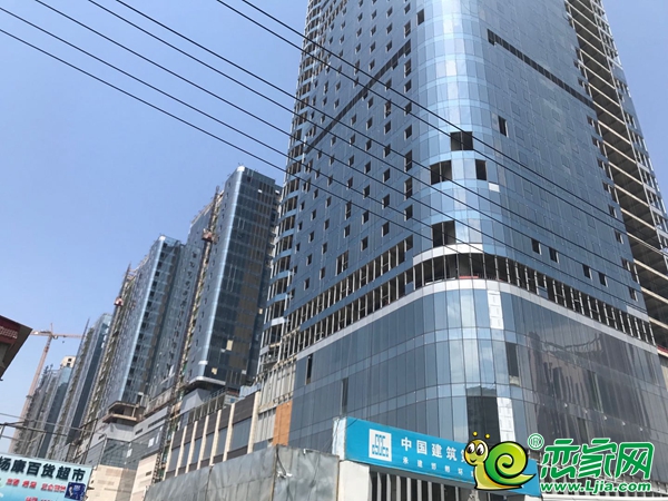 環(huán)球中心四月施工實景