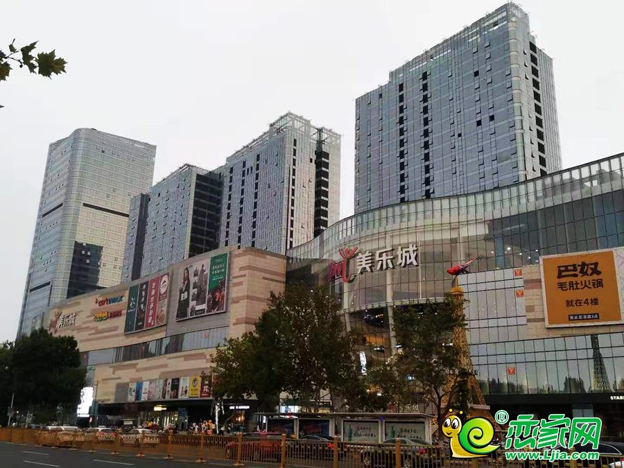環(huán)球中心實(shí)景圖（2019.7.12）