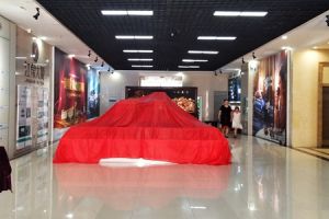 東悅城售樓部，展示大廳樓盤為何蓋上紅布，竟因...