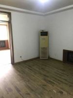 貿(mào)易街 勝利街小學(xué) 附近 非頂層老證 小三居 可貸款