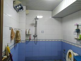 育華 人和小區(qū)兩居 好樓層 老證可貸款