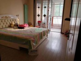 泰祥小區(qū)3居室，精裝，老證能貸款，帶地下室
