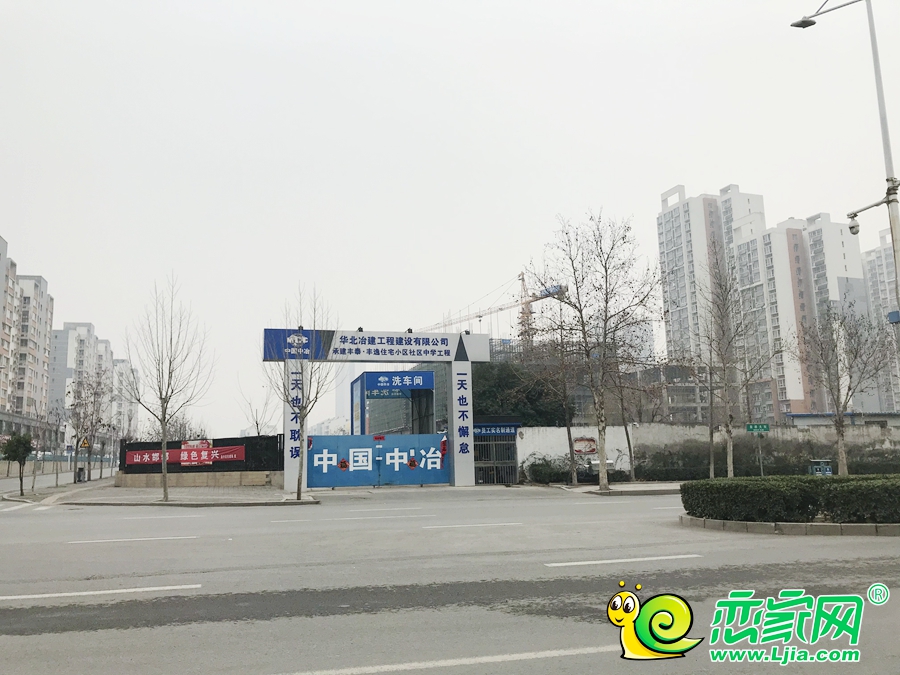 豐泰·豐逸小區(qū)社區(qū)中學