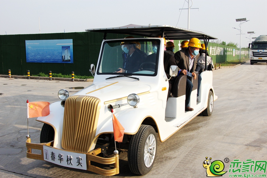 領(lǐng)導參觀工地