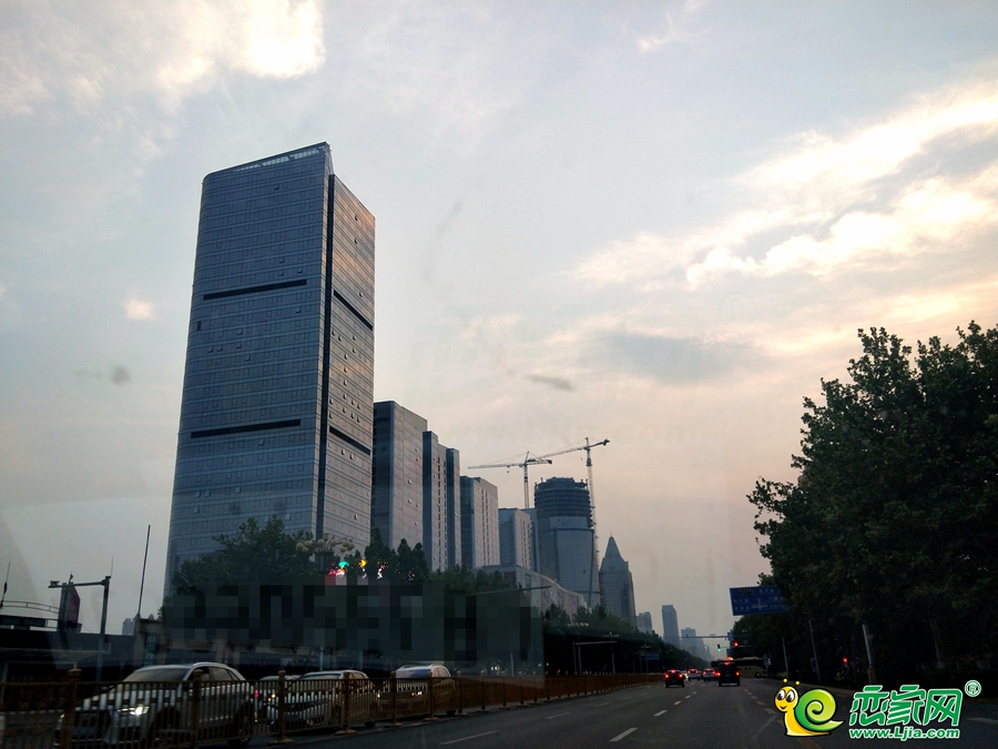 環(huán)球中心實(shí)景圖（2020.05.06）