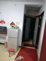 明珠廣場南面，三樓，二室一廳