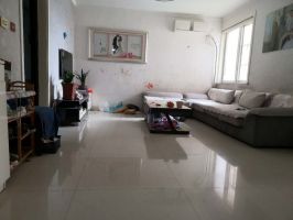 出租百家樂園西區(qū)15層98平2室精裝修月租1400