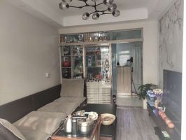 急 急 急 精裝修鐵三局家屬院57平  一口價(jià)46萬  送2個(gè)小房