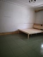 中華南公安小區(qū) 三層簡裝 押一付三