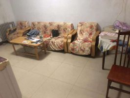 萬達(dá)商場學(xué)步橋附近3樓租1300家具家電齊全南北通透
