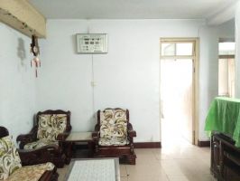 邯山區(qū)政府旁南北通透三居，可上實(shí)驗(yàn)小學(xué)，送地下室。