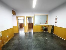 三中 中心醫(yī)院附近 報(bào)社胡同4號(hào)院 2樓 三居室 南北通透