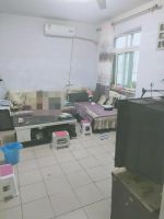 撿漏房百五生活區(qū)71平52萬(wàn)3室老證