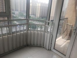 趙都新城盛和園，中戶大三居，全明戶型，單價(jià)10000，中間樓層
