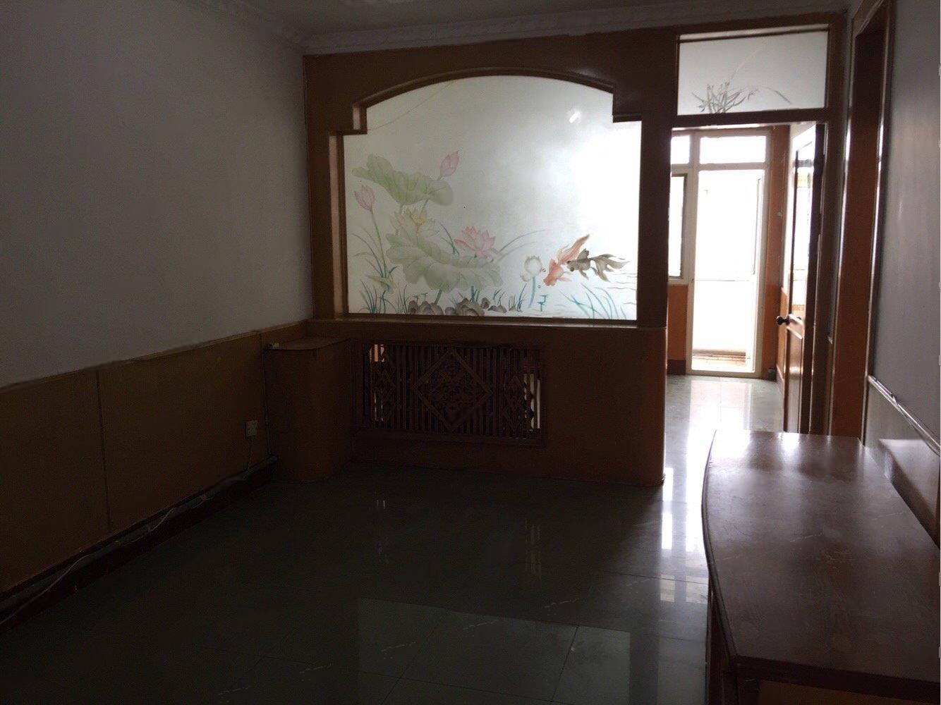 光明園小區(qū)，標(biāo)準(zhǔn)三居，滏陽公園附近，移動(dòng)大廈旁