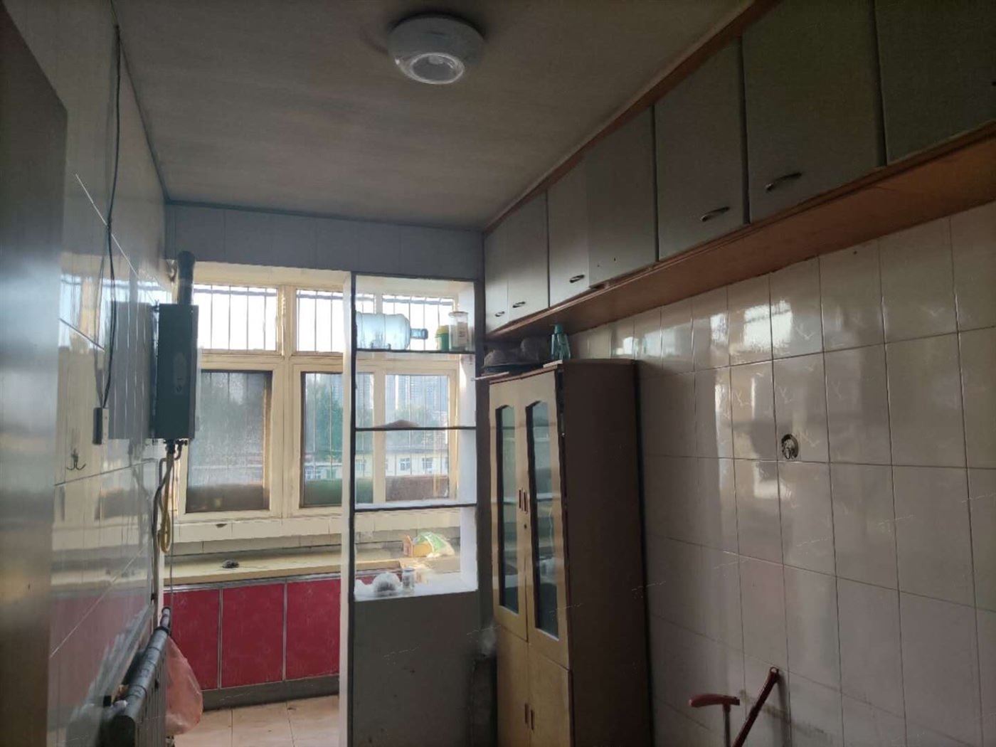 送閣樓地下室 百花小學(xué)3室2廳 83萬 建設(shè)大街43號院滿五