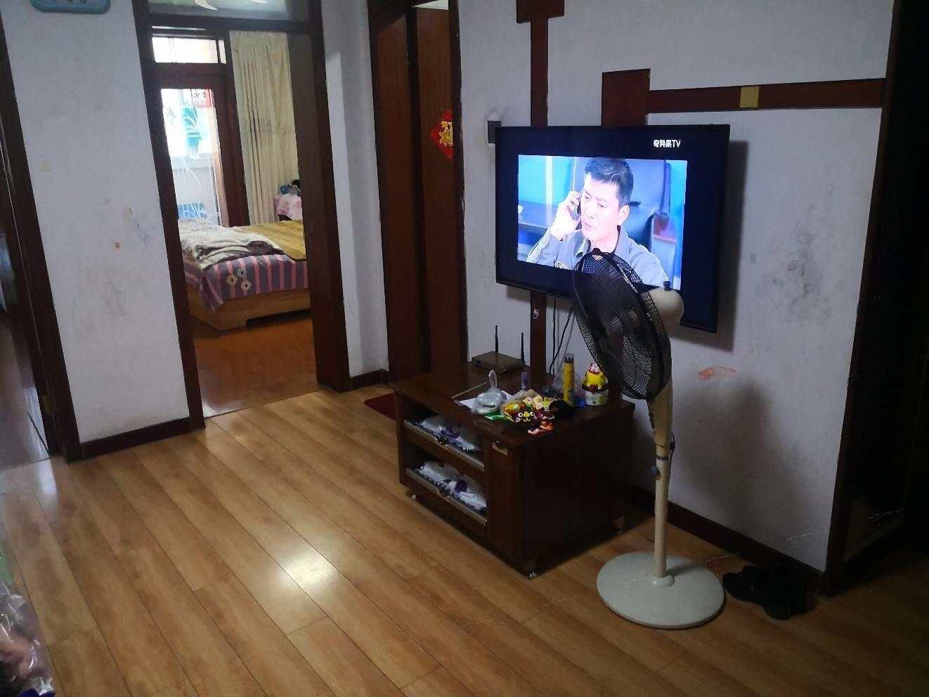 隆德園小區(qū)，3樓帶地下室家具，家電，滿五唯一