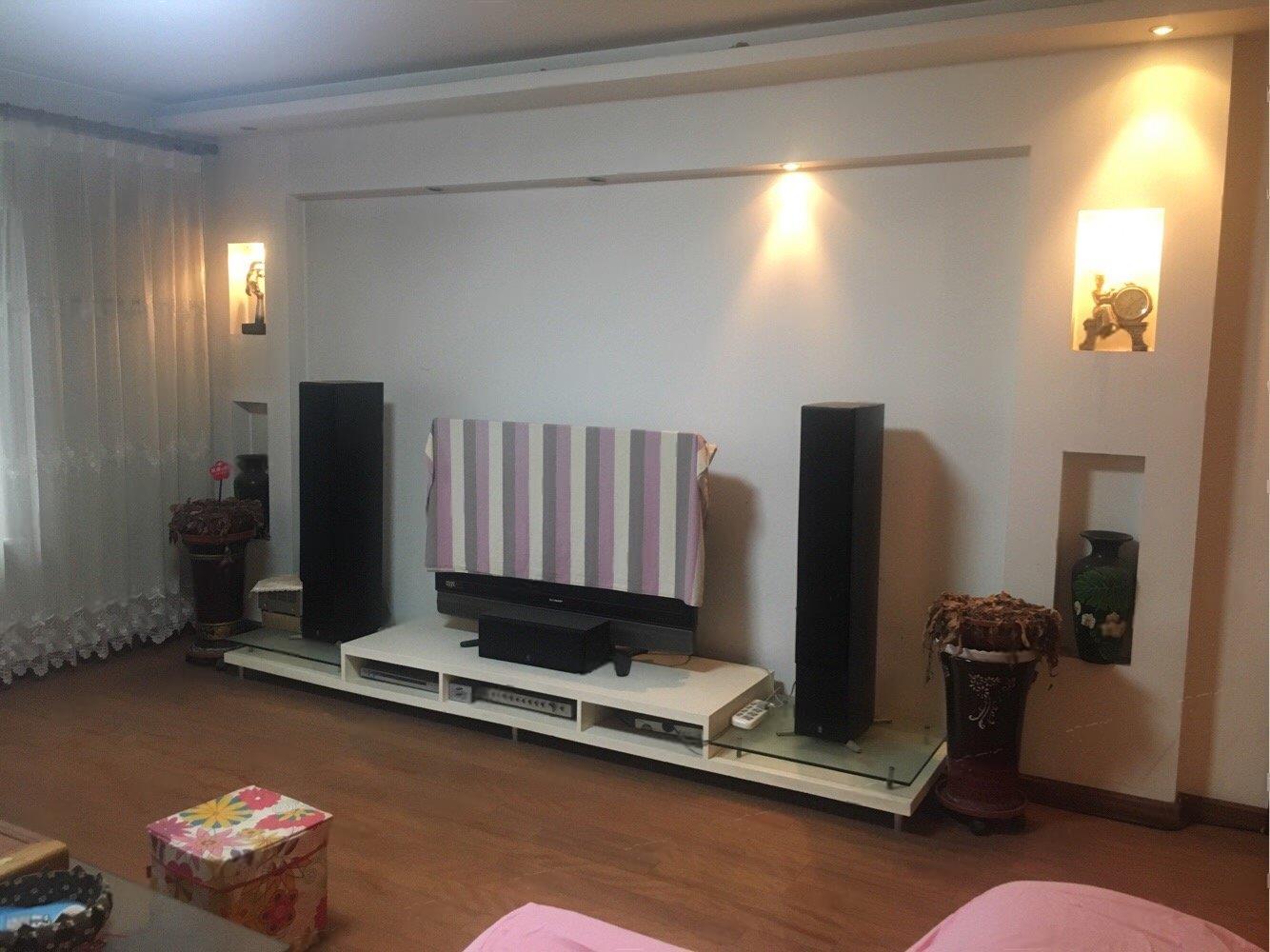 滏新家園5層三室兩廳兩衛(wèi)南北通透從臺(tái)區(qū)實(shí)驗(yàn)小學(xué)北面