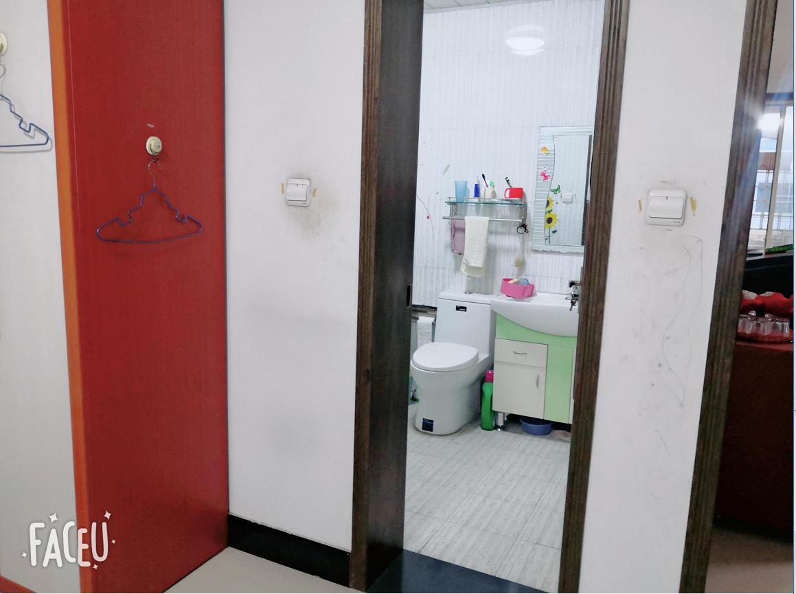 龍湖對(duì)面 柳頤竹園 3室2廳1衛(wèi)  方便停車(chē)