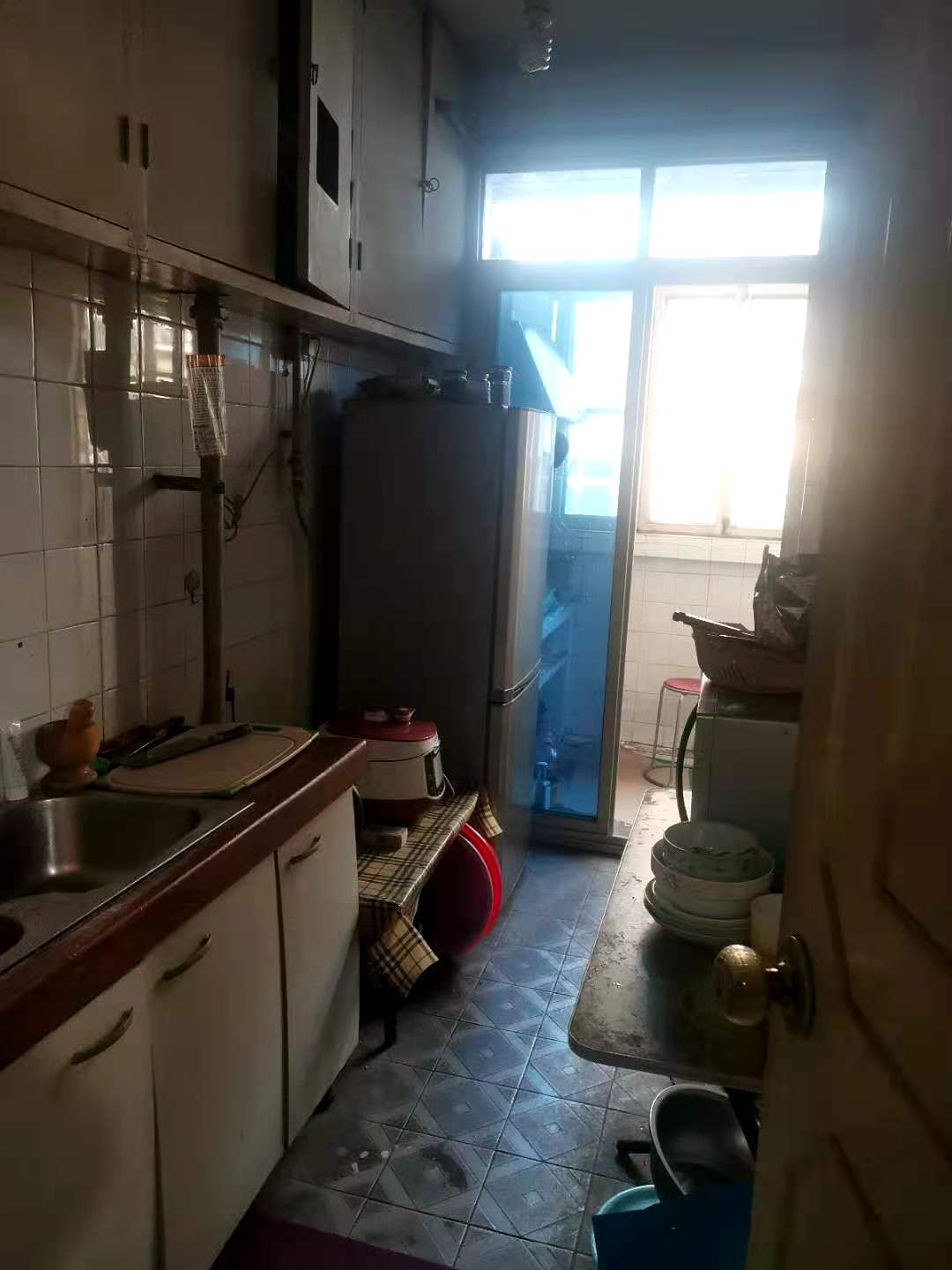 移動(dòng)大廈棉一家屬院，三樓南北通透可貸款