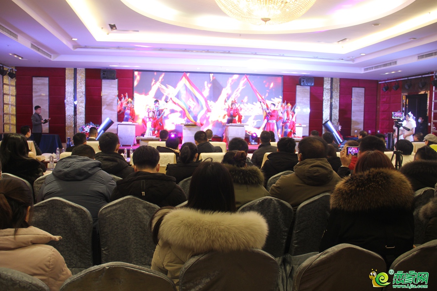 開場(chǎng)表演