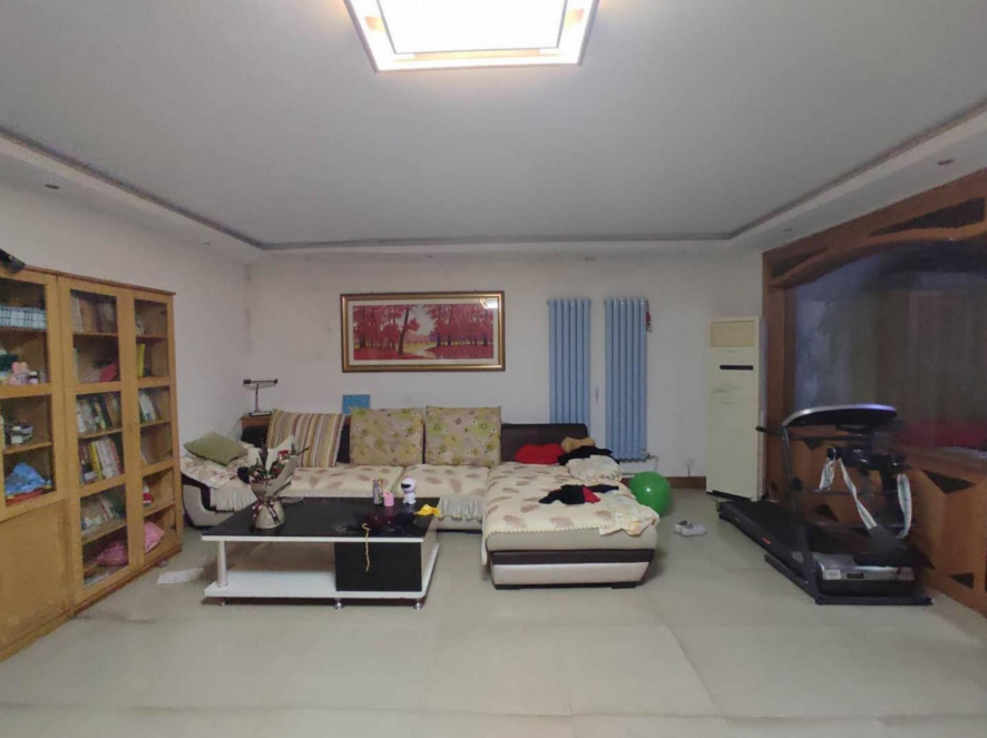 急售山川萬里小區(qū) 農林路小學 四室兩廳兩衛(wèi) 老證可貸