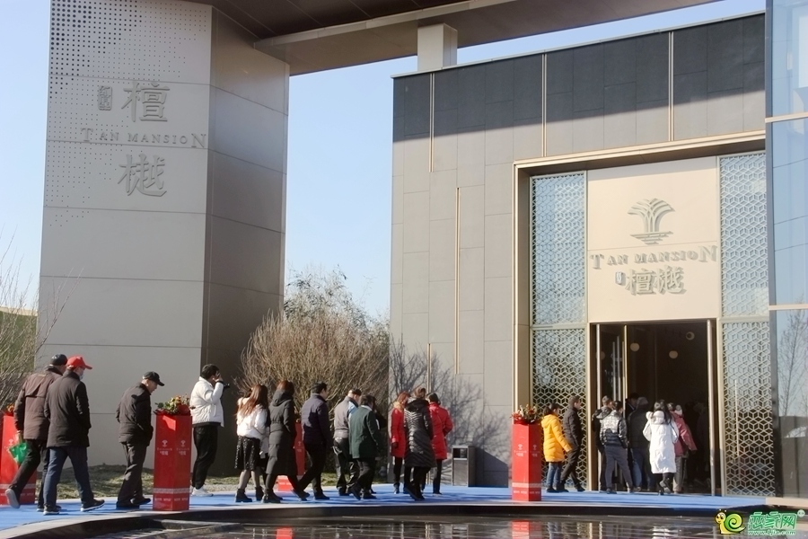 購房者進(jìn)入營銷中心