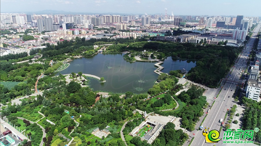 环球中心 | 一路相望龙湖公园，您的私家天然氧吧