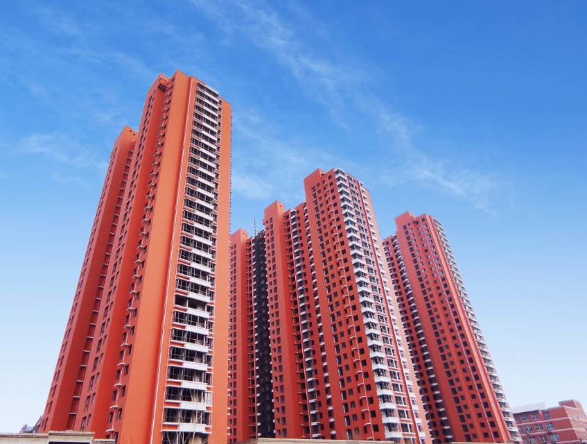名仕公館 市實驗小學25中片內(nèi)，中間樓層